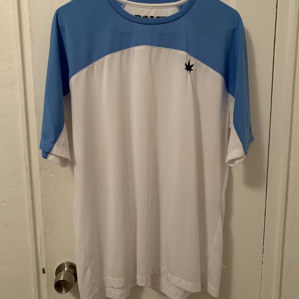 Two tone boast tee